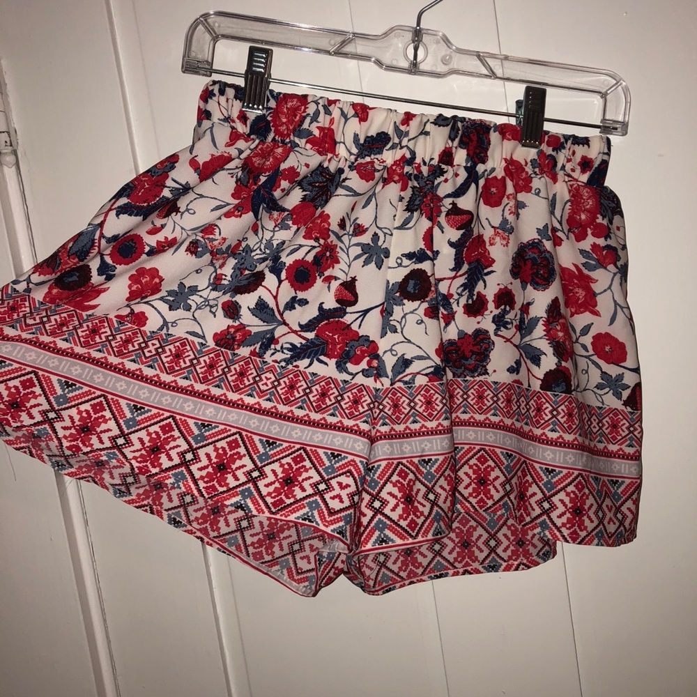 Flowy shorts